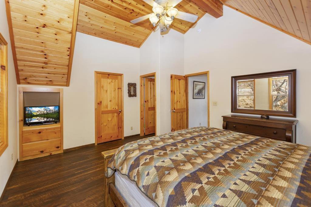 004 - Bearadise Villa Big Bear Lake Exterior photo